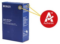 Logo del material Brady Authentic en una caja de etiquetas.